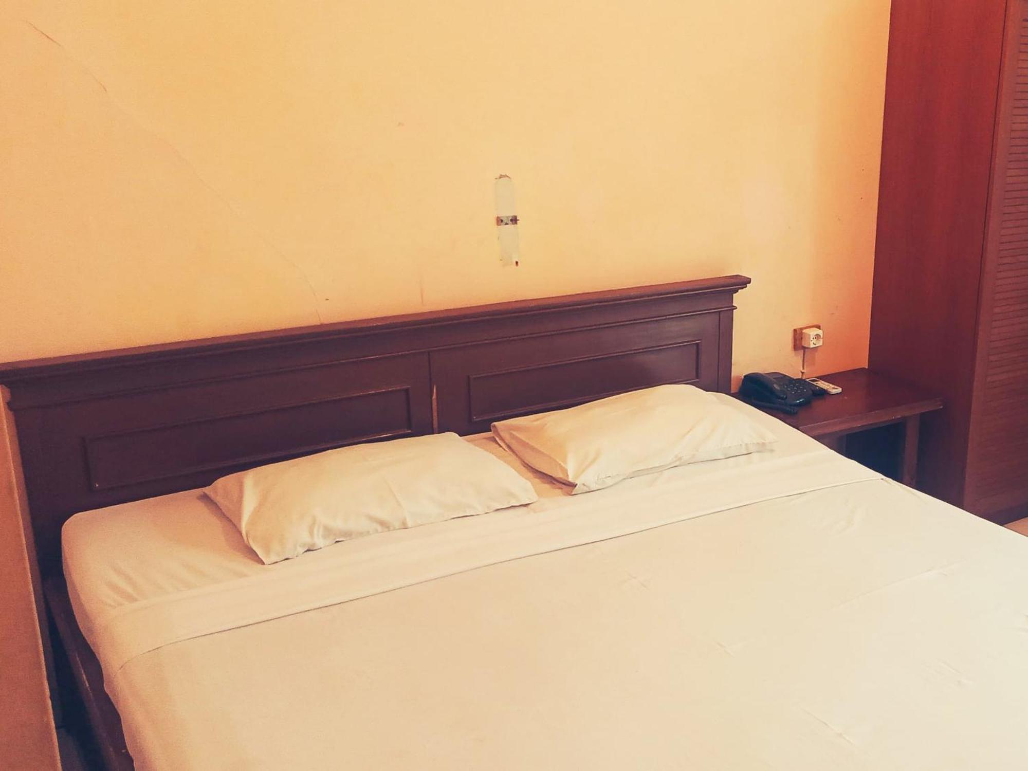 Hotel Wijaya Purwokerto Exterior photo