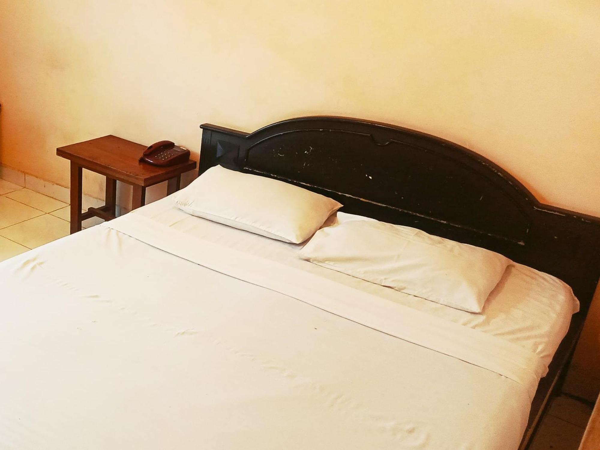 Hotel Wijaya Purwokerto Exterior photo
