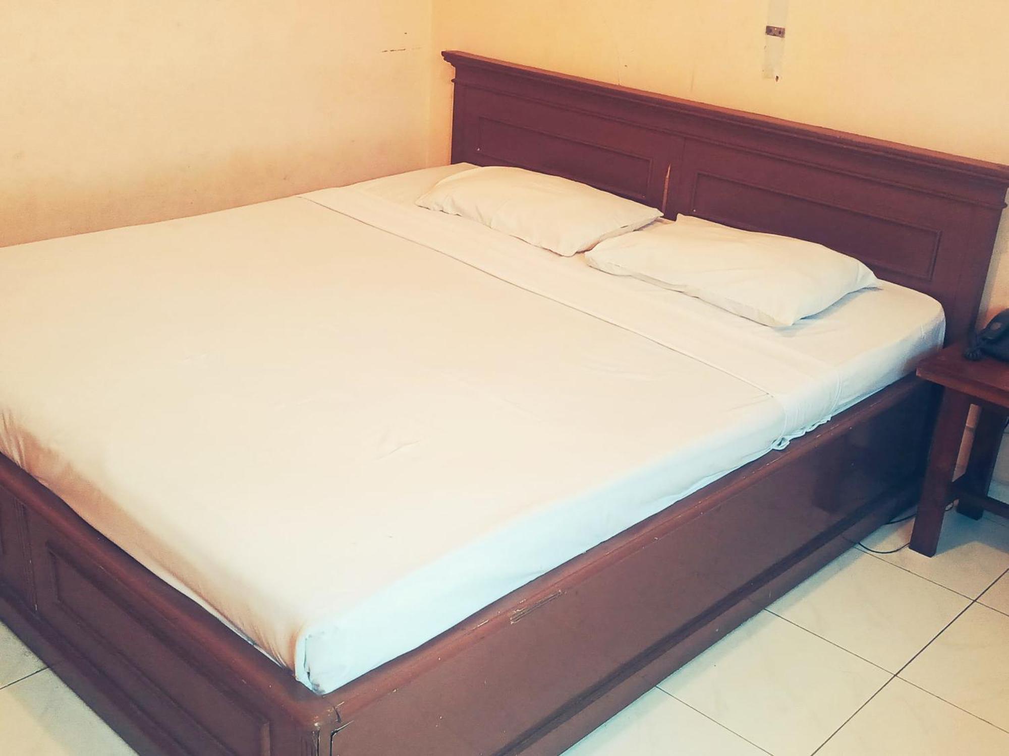 Hotel Wijaya Purwokerto Exterior photo
