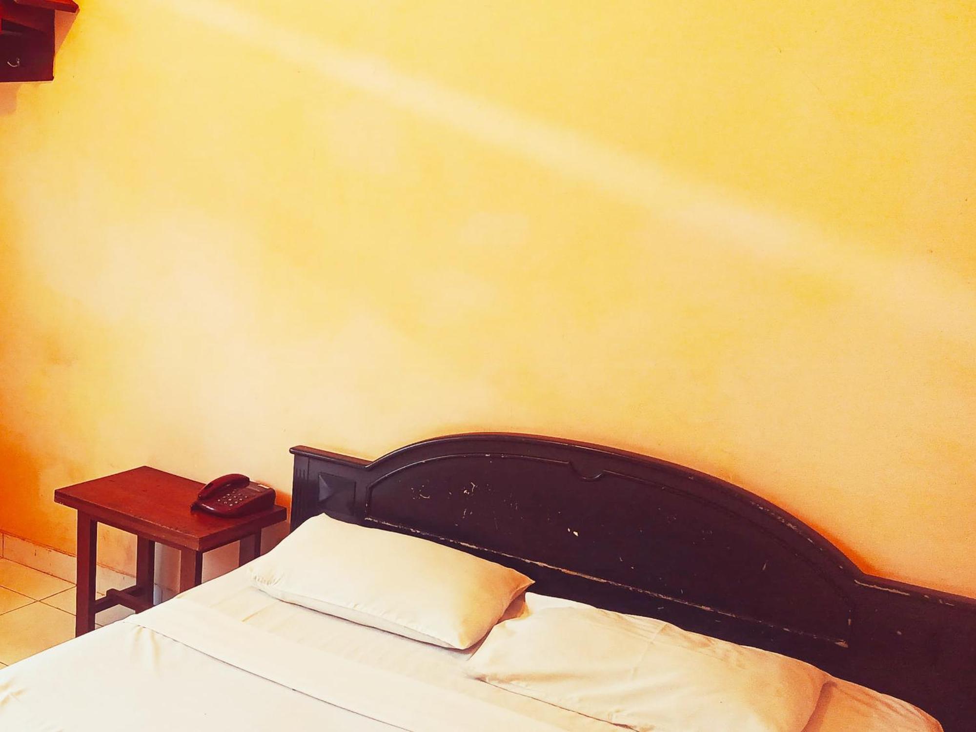 Hotel Wijaya Purwokerto Exterior photo