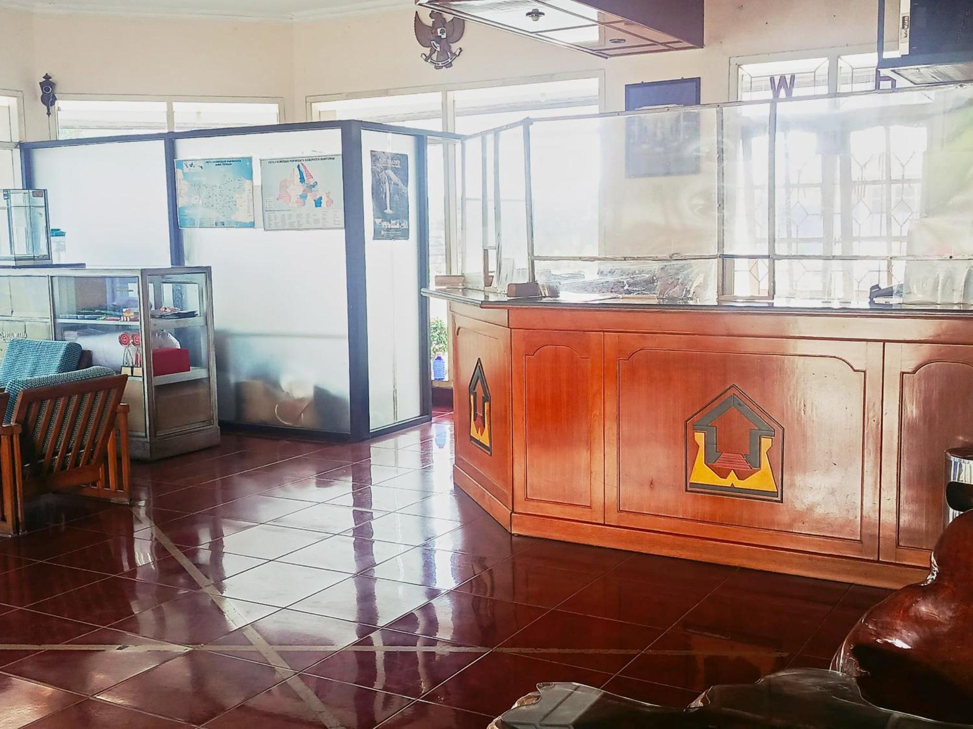 Hotel Wijaya Purwokerto Exterior photo